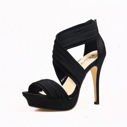 Summer Celebrity Strappy Women Ankle Strap Shoes..